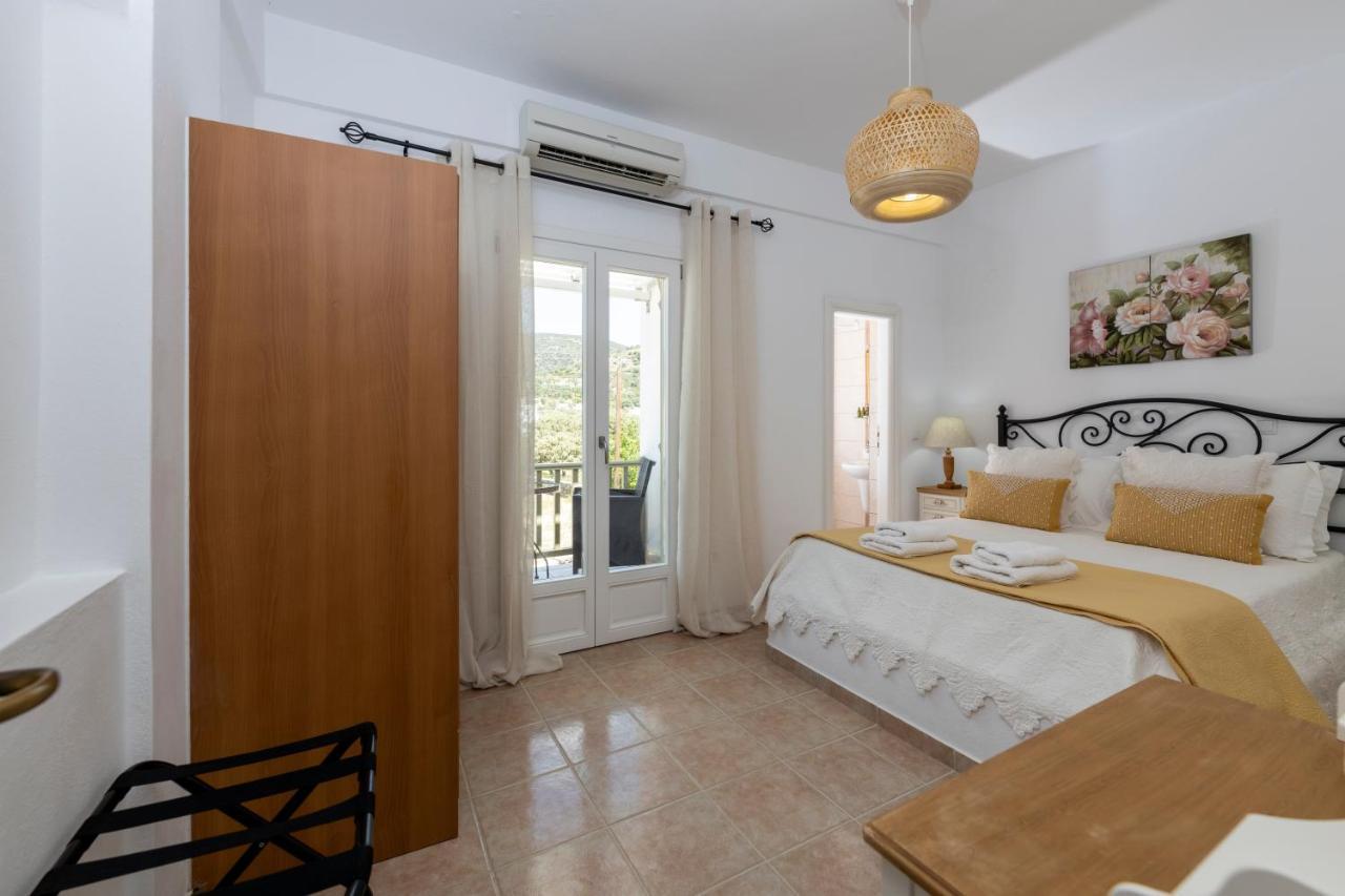 Pension Moschoula Platis Gialos  Экстерьер фото