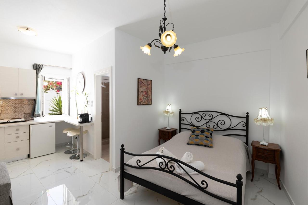 Pension Moschoula Platis Gialos  Экстерьер фото